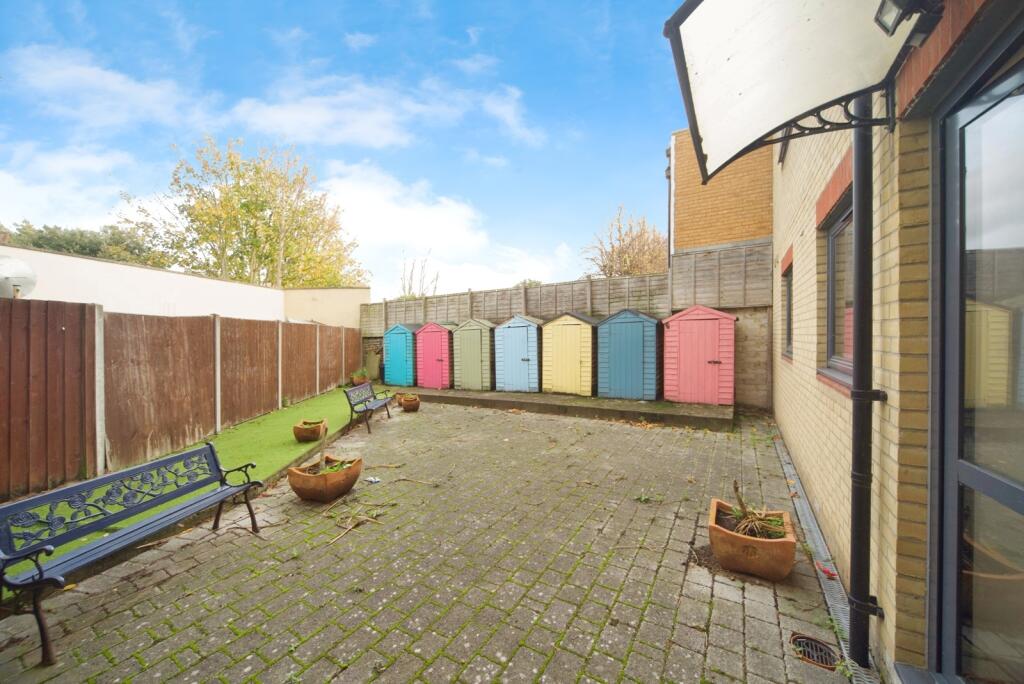 Apartment in London, Leyton - View 4