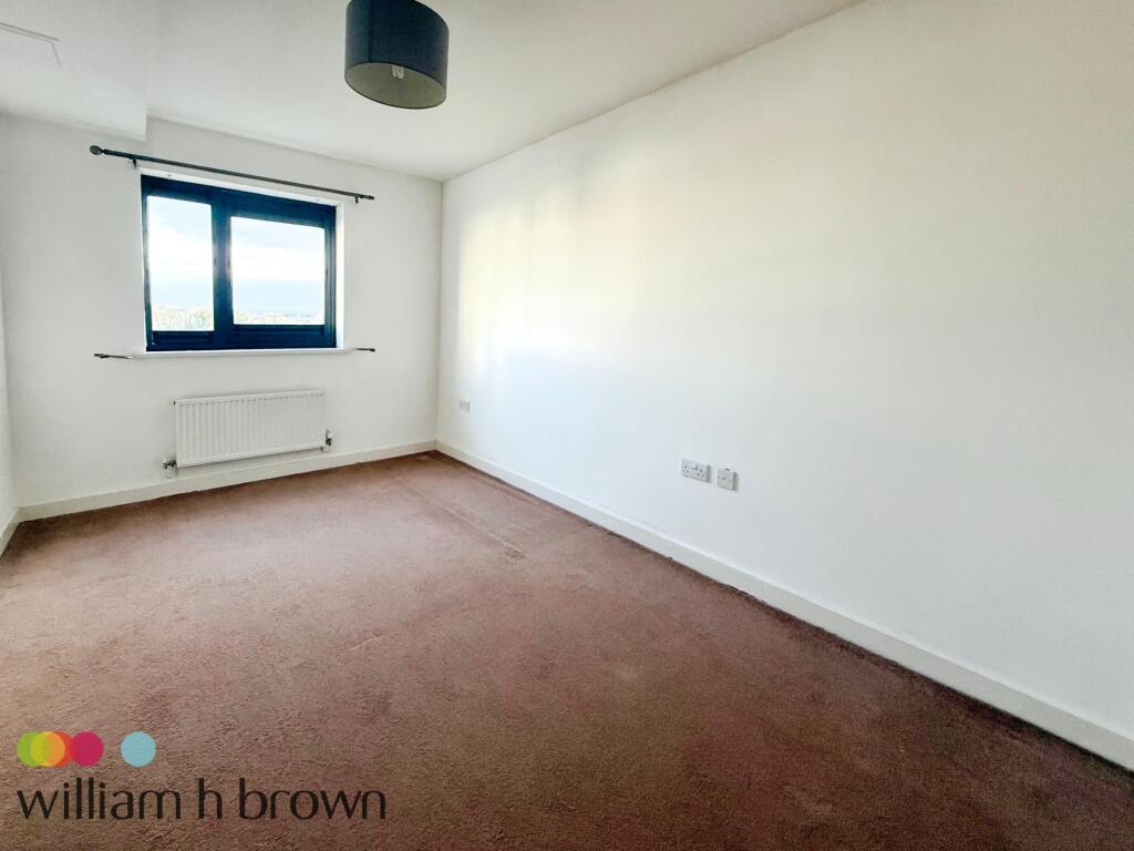 Apartment in Romford - View 5