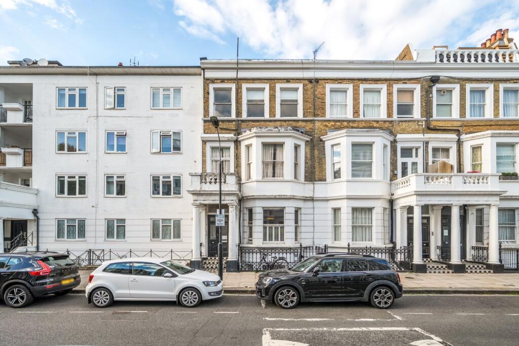Apartment in London, West Kensington - View 2