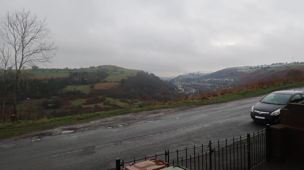 Lewis Street, Aberbargoed, CF81 photo 5
