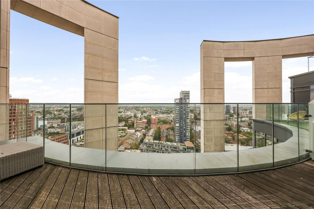 Apartment in London - View 3