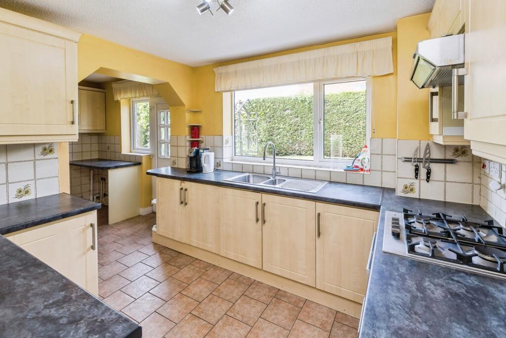 Alyn Drive, Rossett, Wrexham, LL12 photo 4