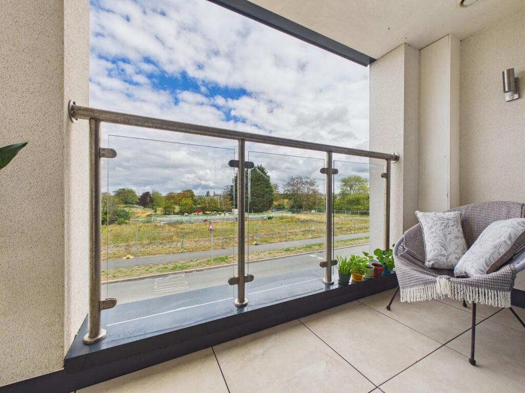 Apartment in Bristol - More