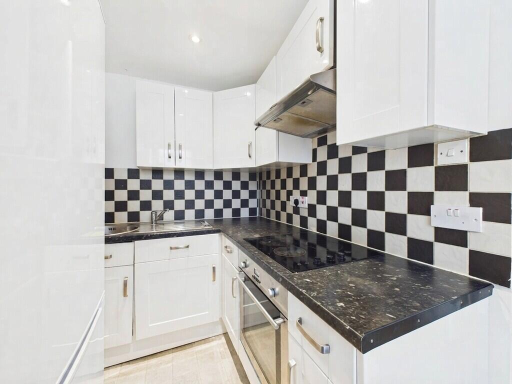 Apartment in London - View 4