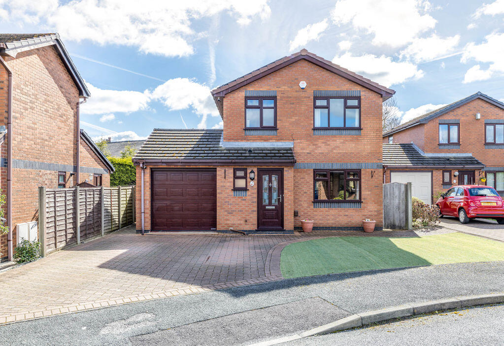 3-bedroom-detached-house-for-sale-in-holmwood-close-ashton-in