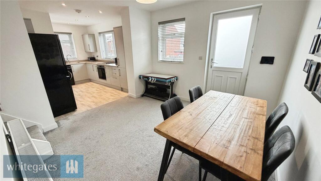 Pogmoor Road, Pogmoor, Barnsley, S75 photo 4