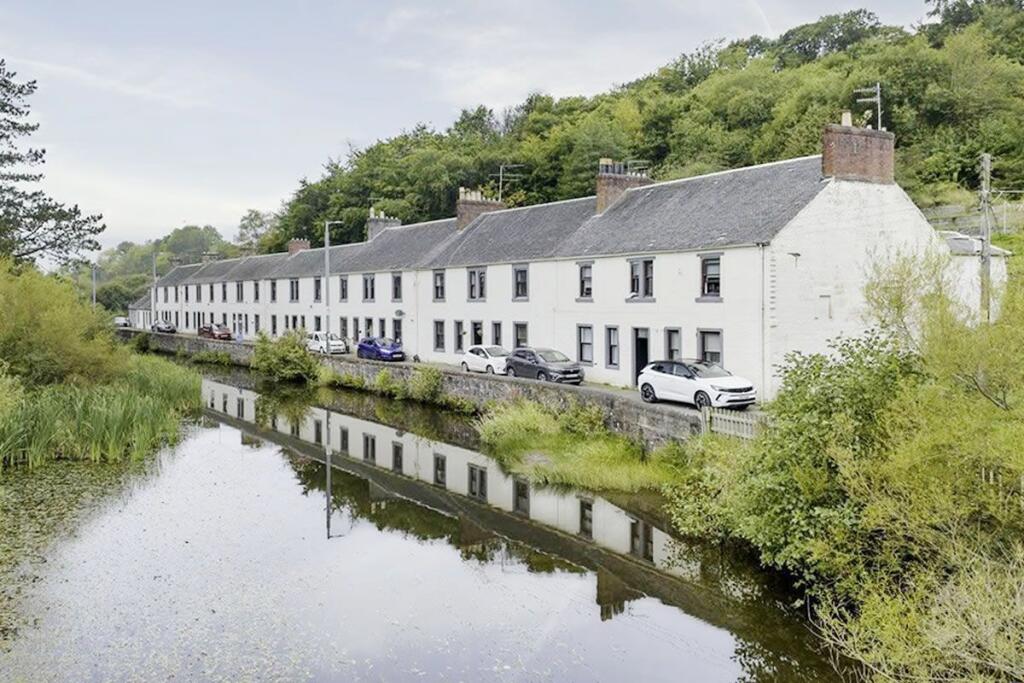 Main image of property: 30C, St Cuthbert Street, Catrine, Mauchline, KA56SW