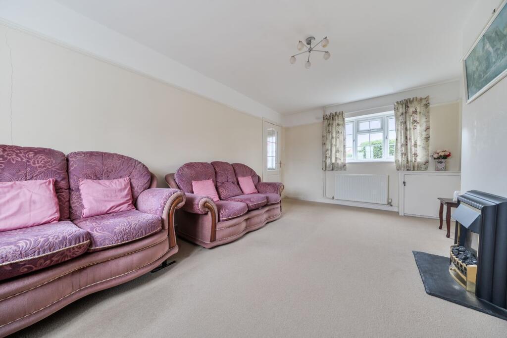 House in Meppershall, Central Bedfordshire - View 3