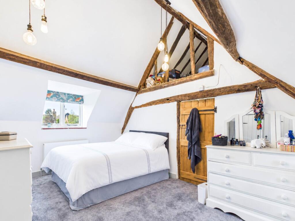 House in Hemel Hempstead, Haddenham - View 4