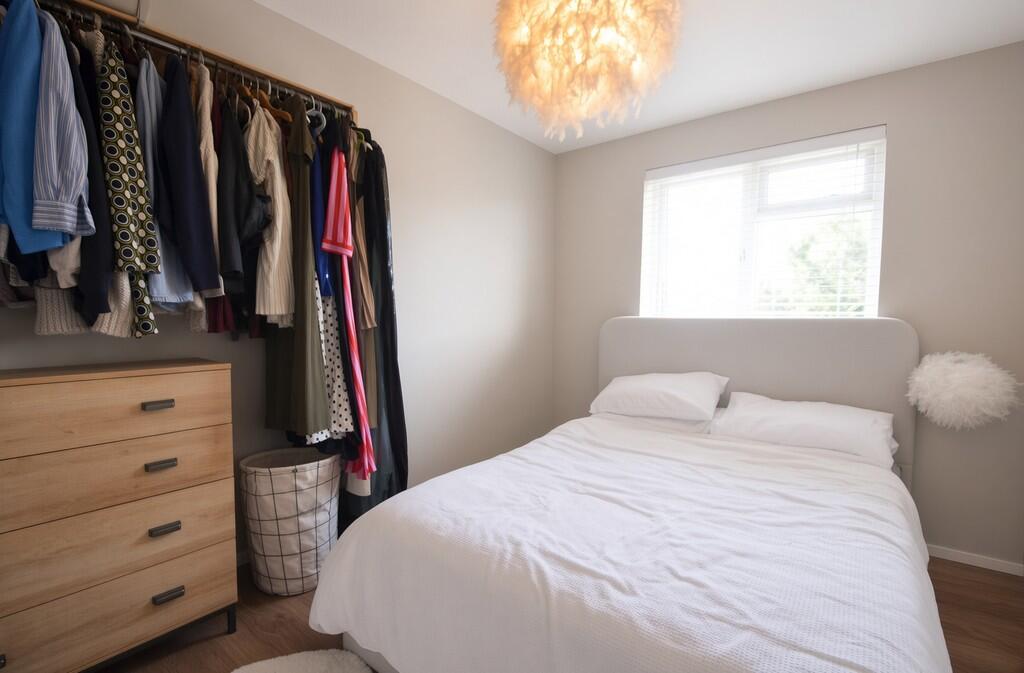 Apartment in Twickenham - View 4