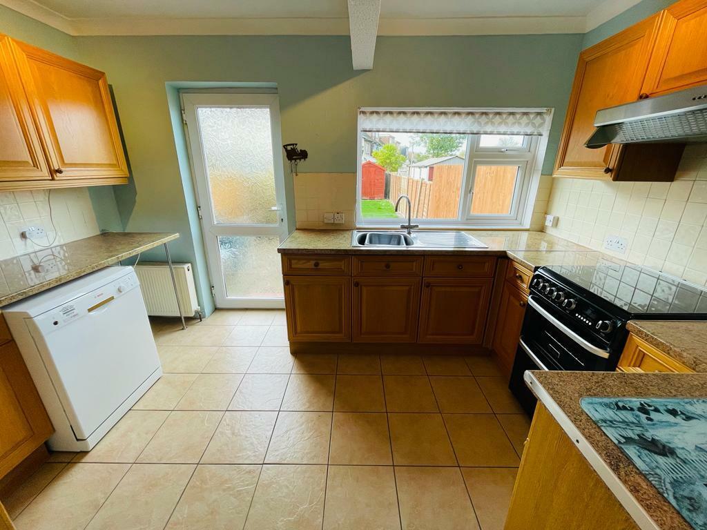 House in Gillingham, Medway - View 3