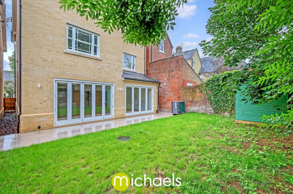 Creffield Road, Lexden, Colchester, CO3 photo 2