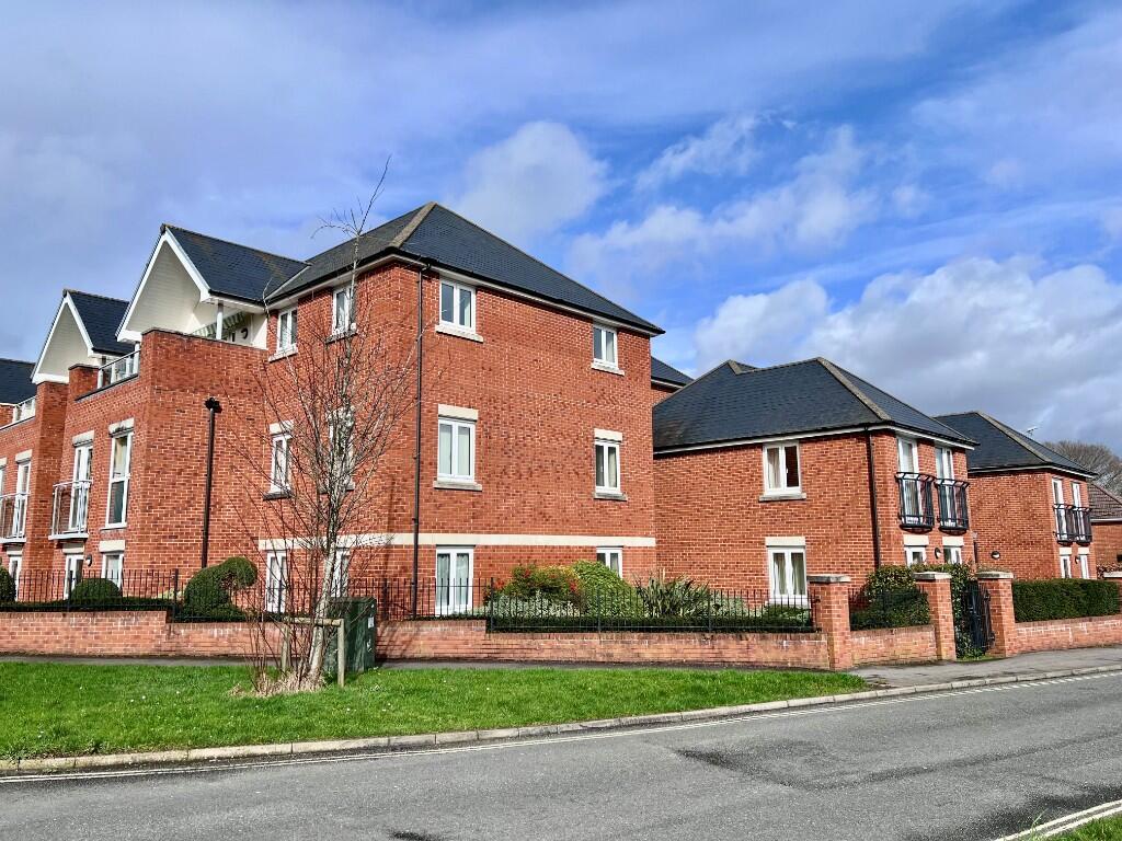 Main image of property: Southampton Road, SO45