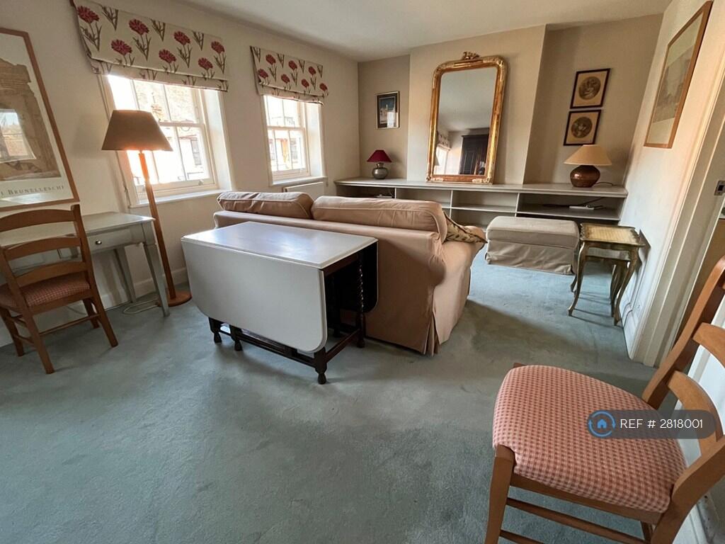 Main image of property: West Street, Farnham, Surrey, GU9