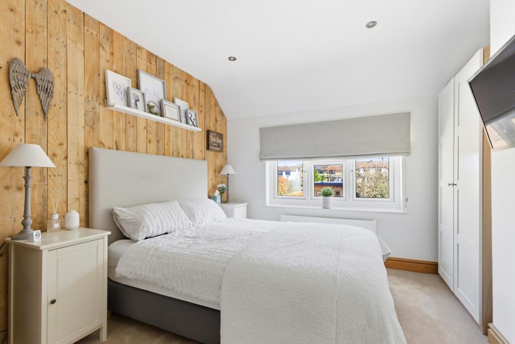 Additional image 14 of Woodland Drive, St. Albans, Hertfordshire, AL4