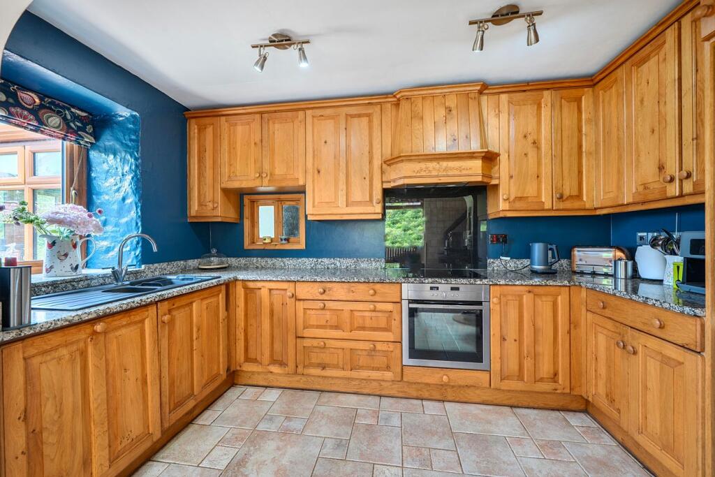 House in Cheddar, Somerset - More