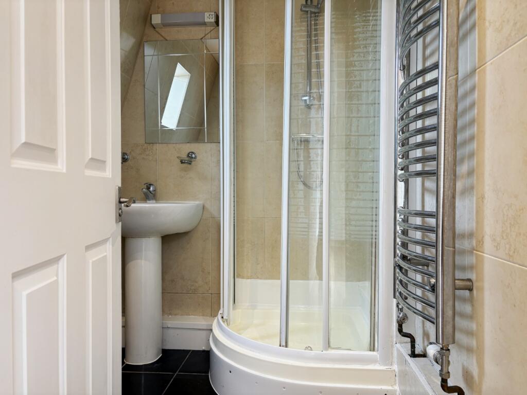 Apartment in Reading, Katesgrove, Coley - View 5