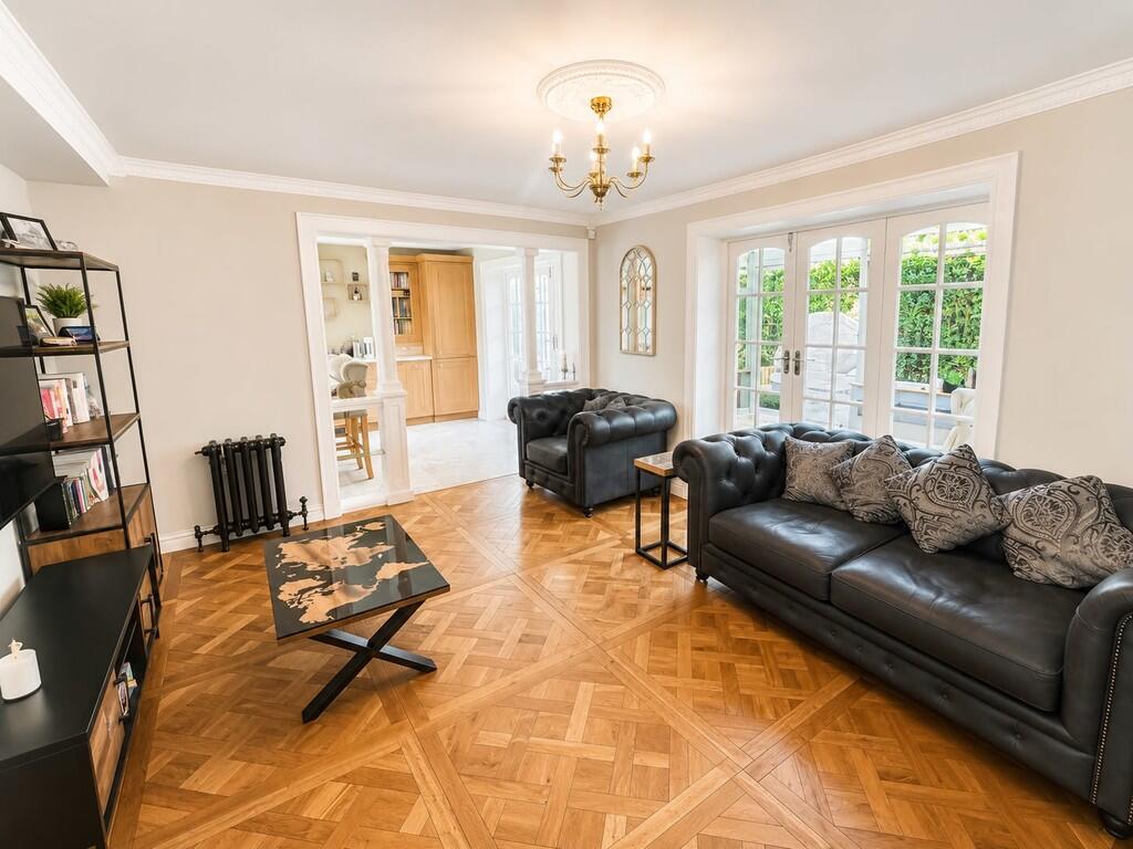 House in Bradford, Clayton - More