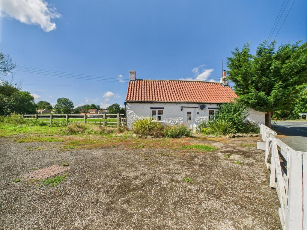 Main image of property: Rose Cottage, Moulton DL10 6QJ