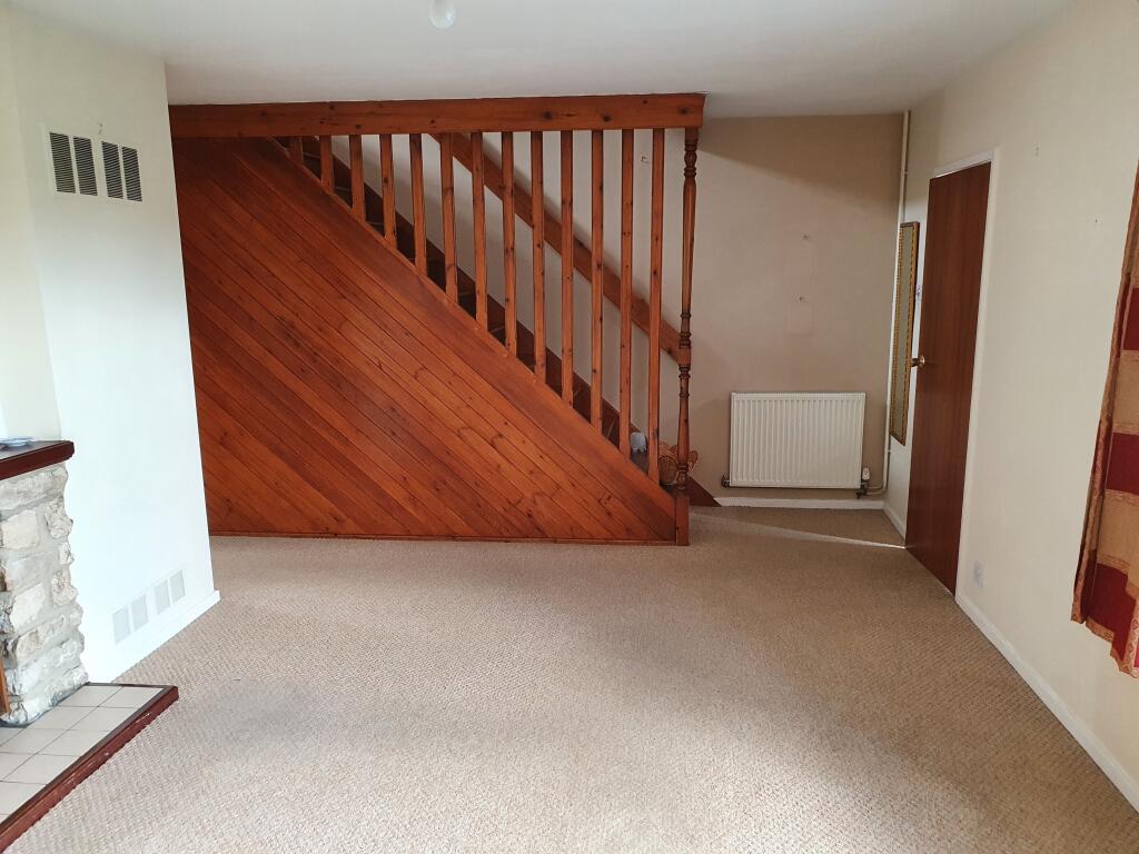 House in Lincoln - View 5