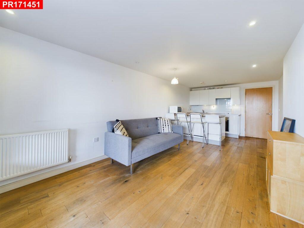 Main image of property: Greenwich – 1 Bedroom Flat