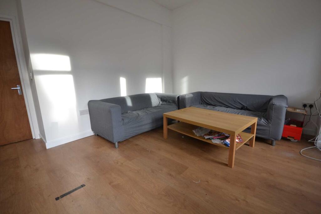 House in Reading - View 3