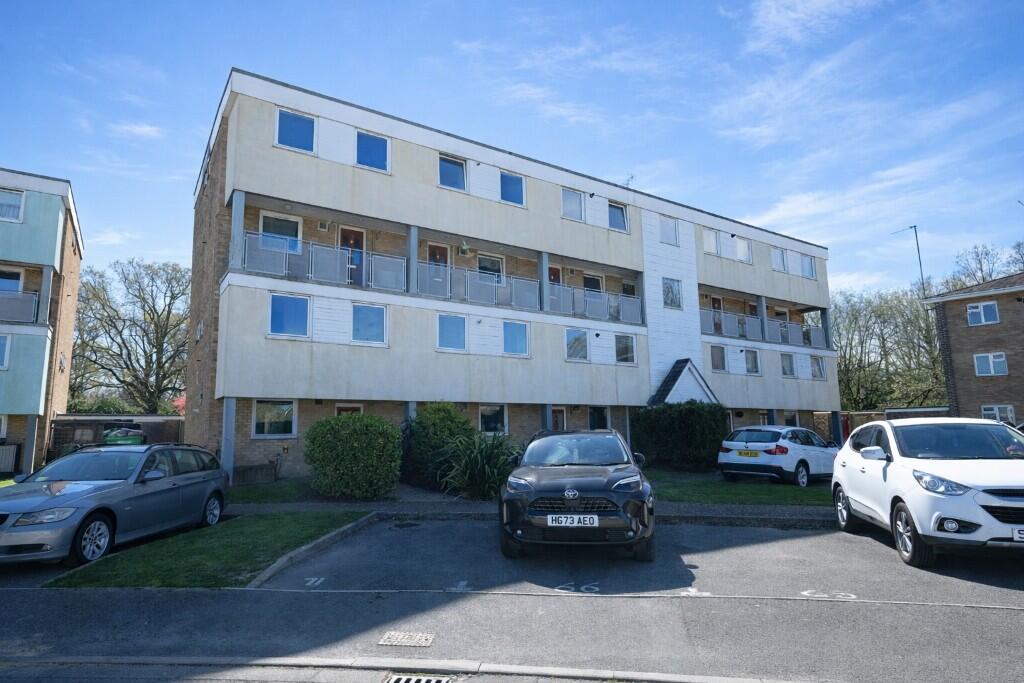 Main image of property: Africa Drive, Marchwood, Southampton, SO40 4WF