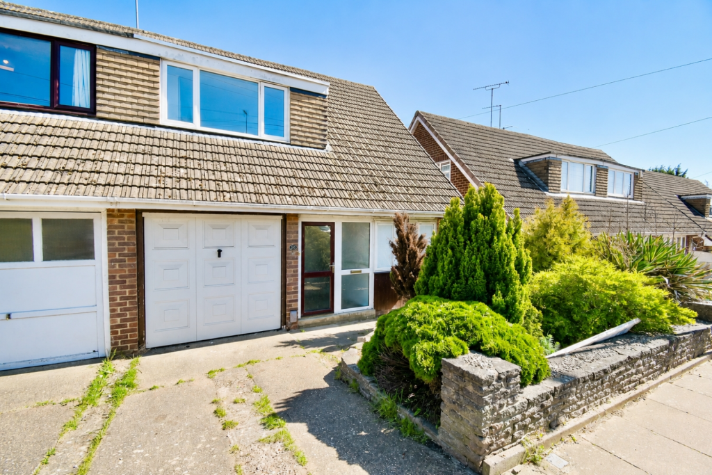 Main image of property: Rennishaw Way, Northampton NN2 7NE
