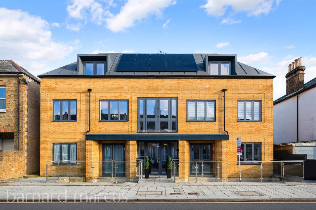 Apartment in London - View 3