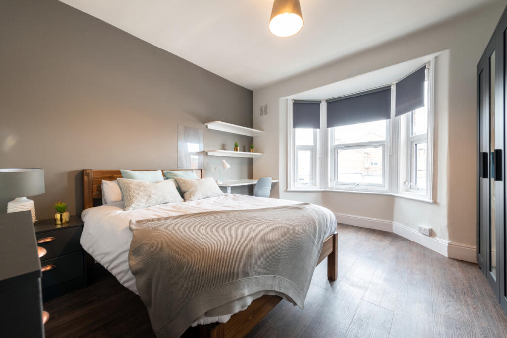 107 Mount Pleasant Road, Exeter, EX4 - View 4