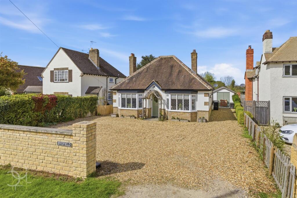 Main image of property: Leamington Road, Broadway