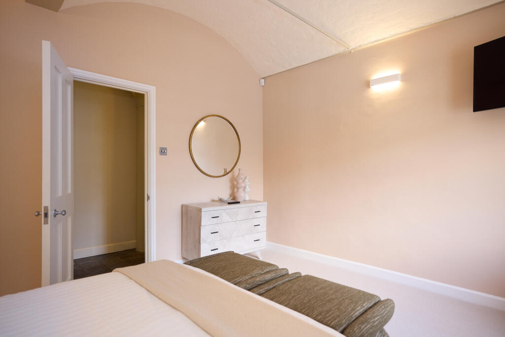 Main image of property: Ivory House, St Katharine Docks, East Smithfield, E1W