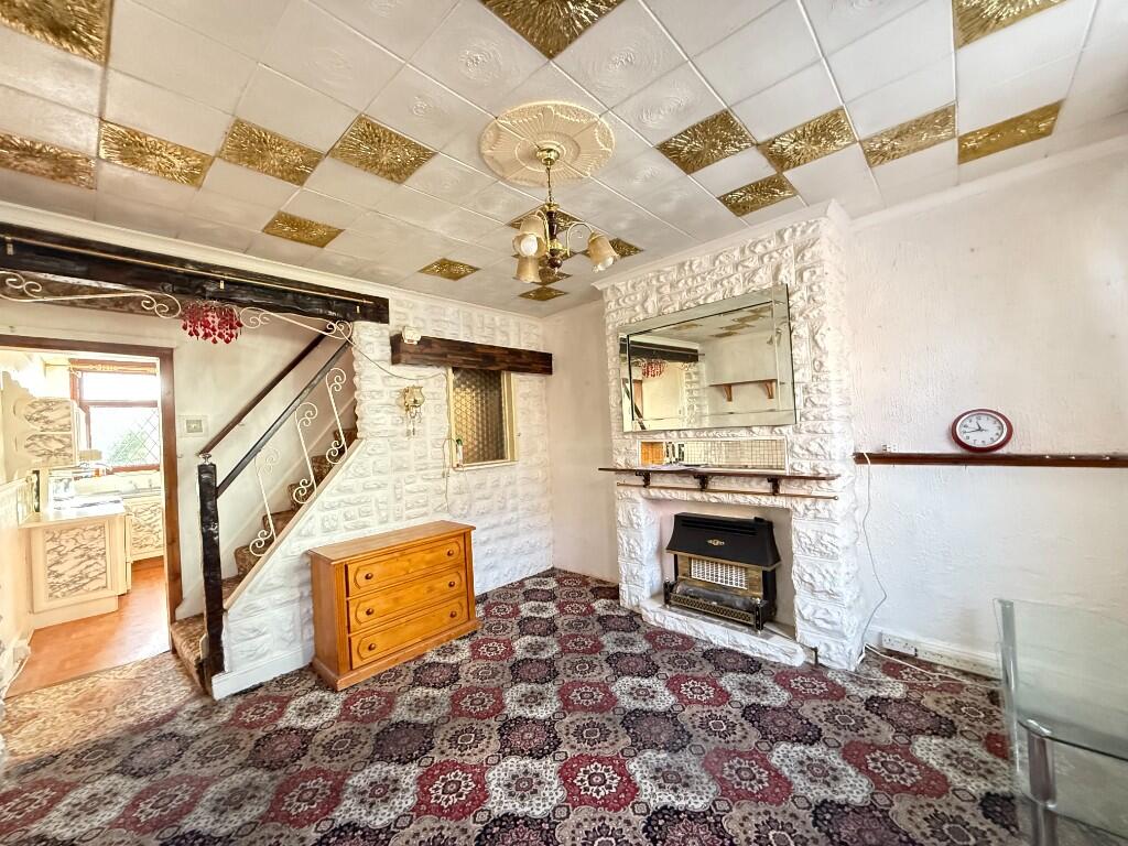 Tanshelf Drive, Pontefract, West Yorkshire, WF8 photo 2