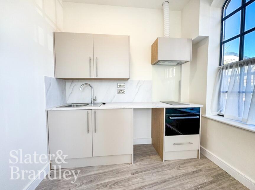 Apartment in Nottingham, Rainbow Quarter, St Ann's - View 4