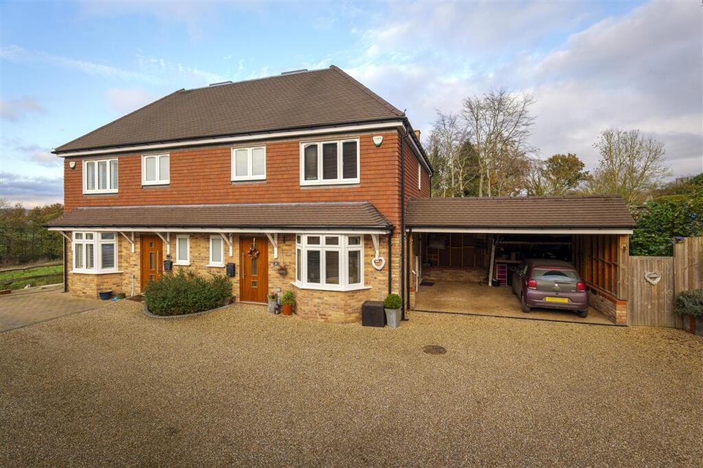 Main image of property: Meadow View, 4 Pinnock Place, Pluckley