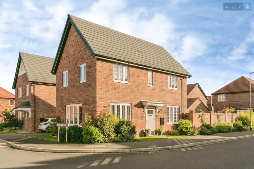 3-bed detached on Teal Way, Wistaston, Crewe, Cheshire, CW2, £315,000