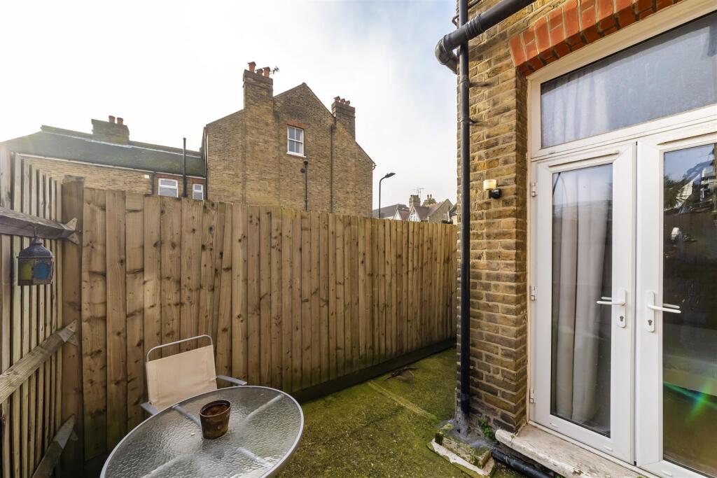 Property photo 11