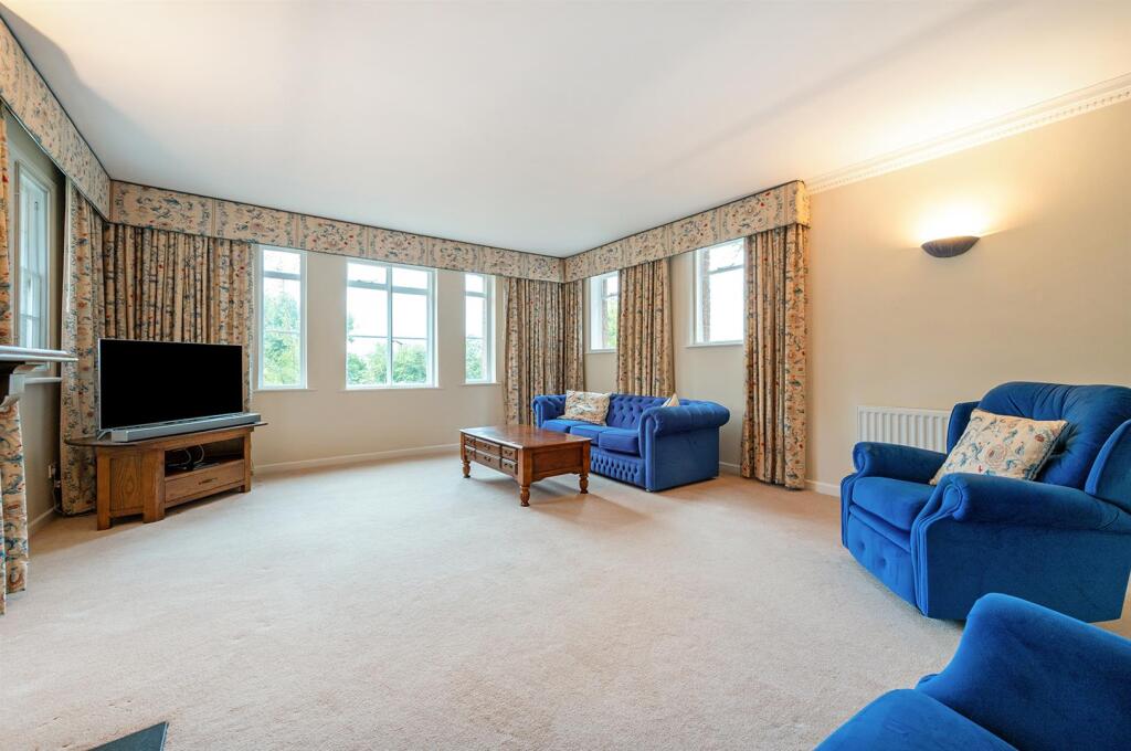 House in Reading - View 4