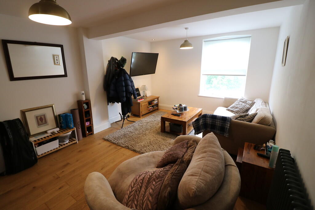 Apartment in Hull - More