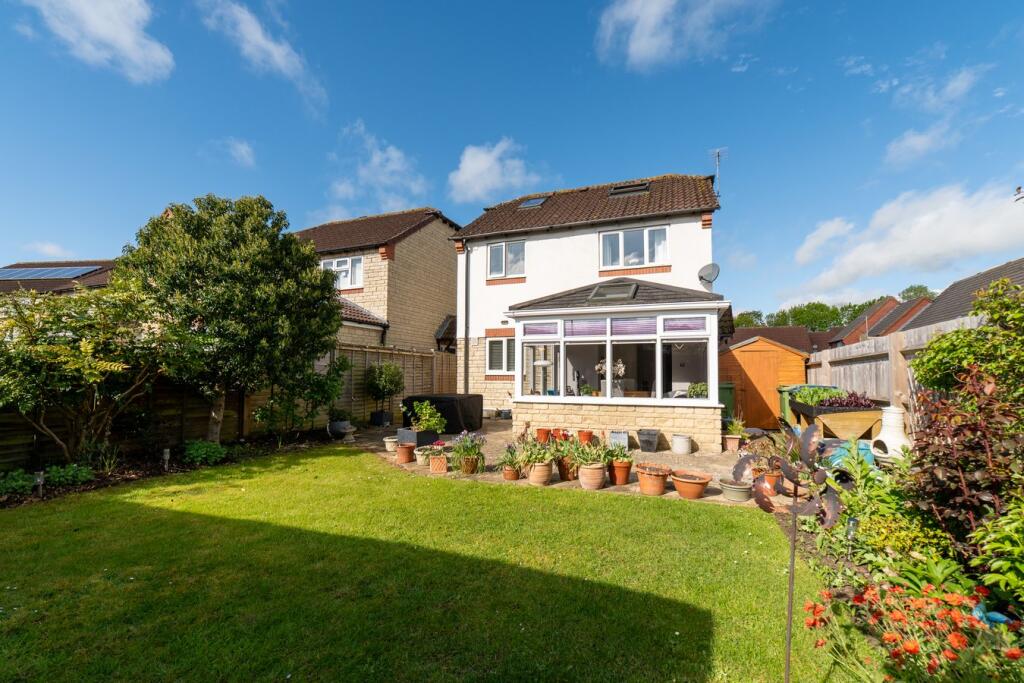 Main image of property: Minster Close, Bishops Cleeve, Cheltenham, GL52