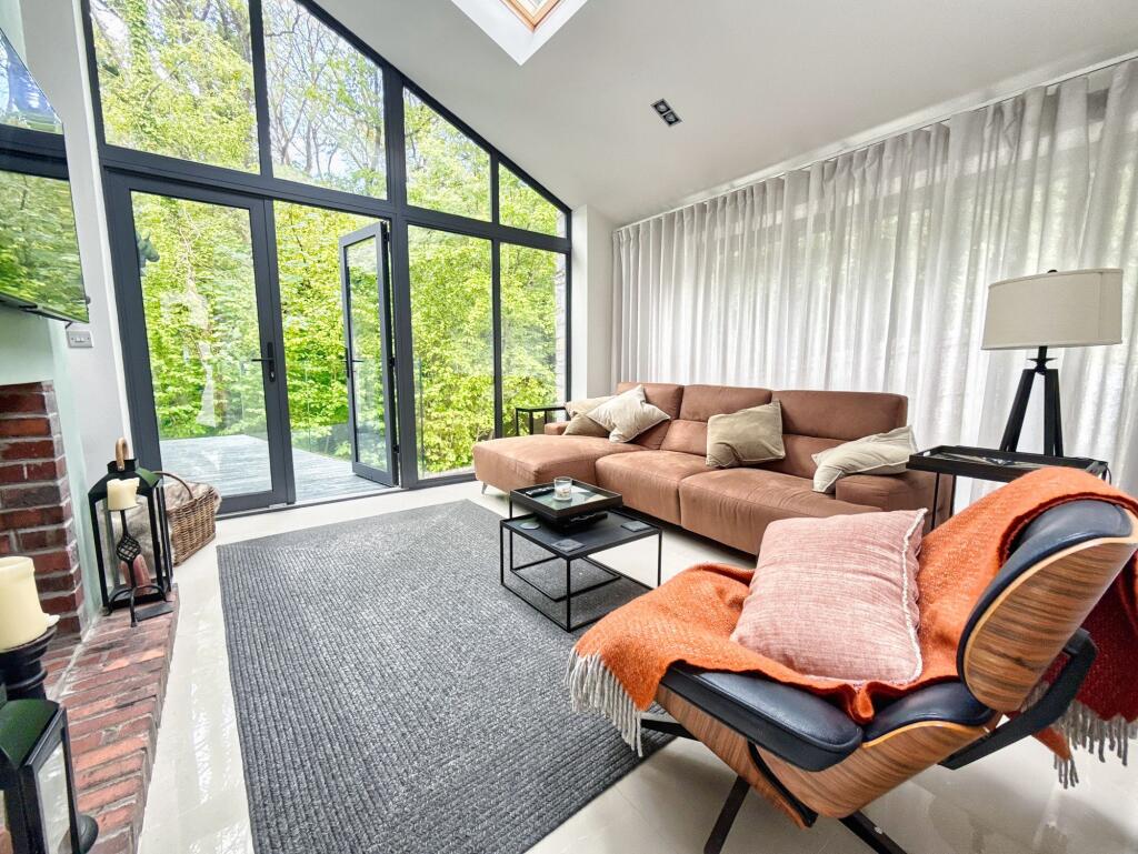 House in Coytrahen, Bridgend - View 5