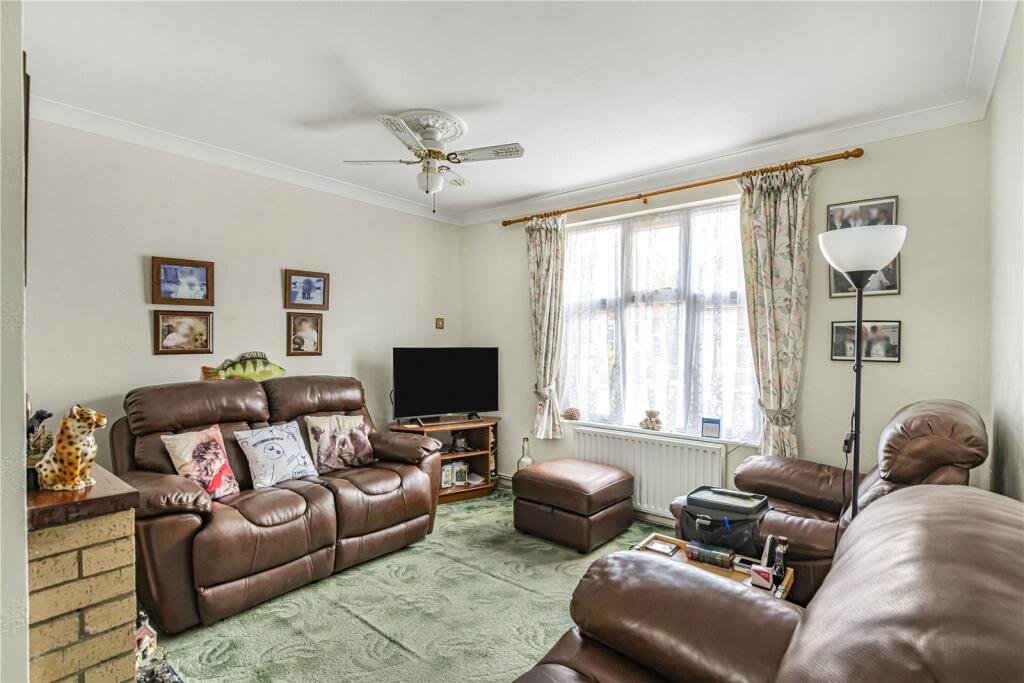 House in Dartford, Temple Hill - View 2