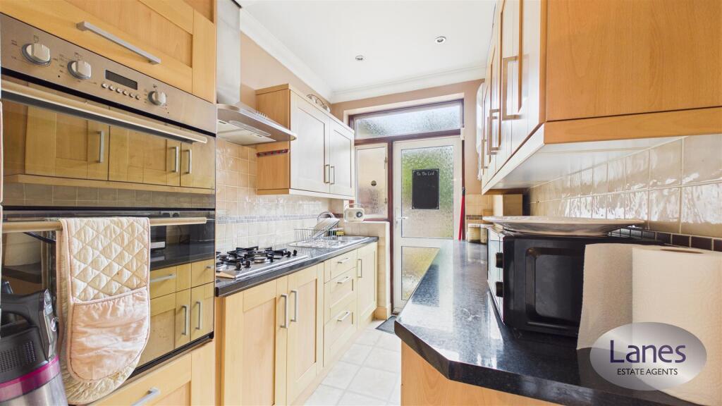 House in London - View 5