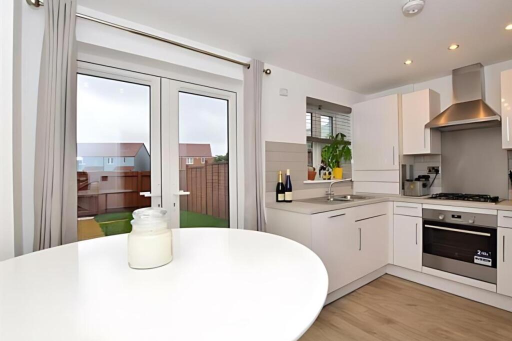House in Dartford - View 3