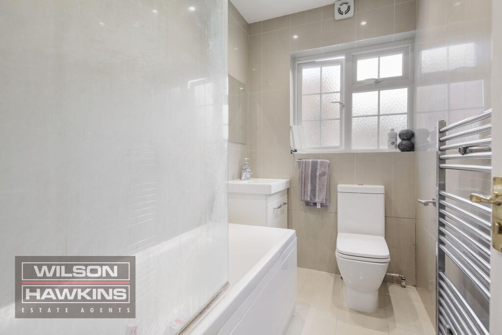Apartment in Harrow - View 4