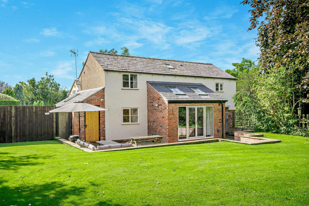 House in Warrington - View 3