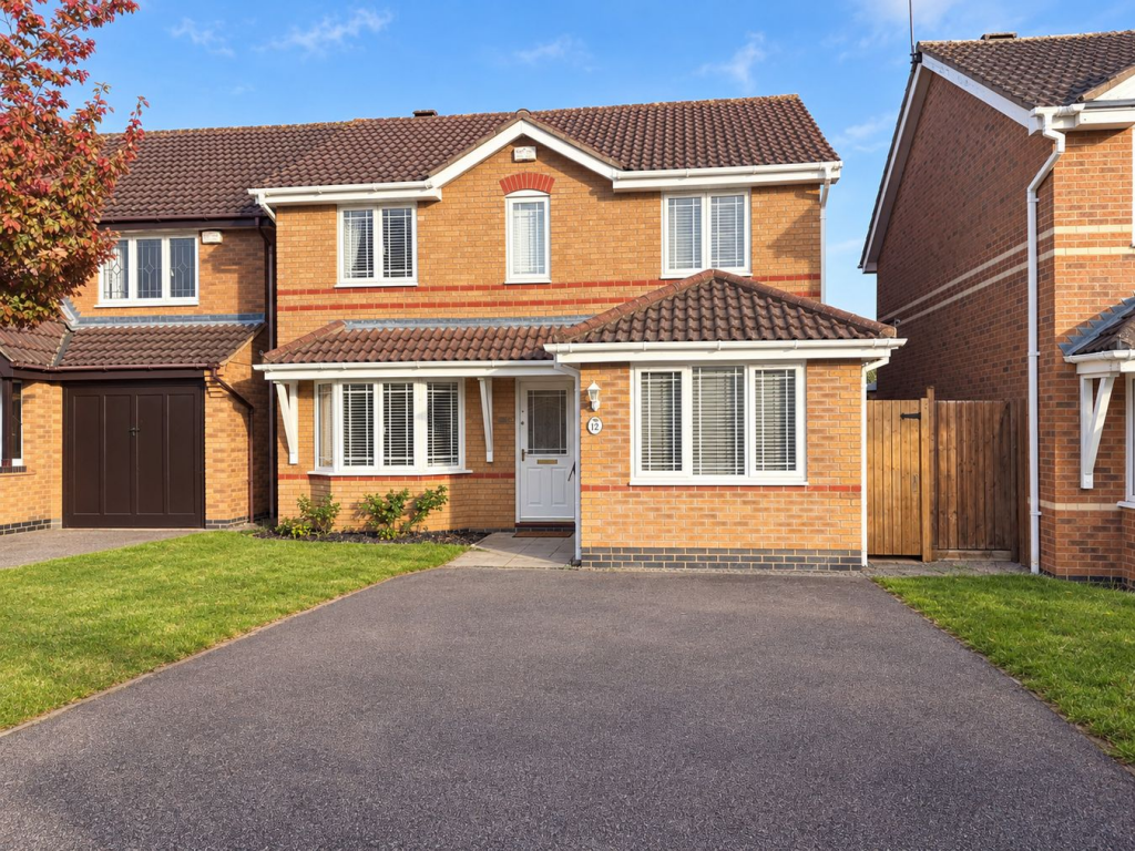 3-bed detached on Mortons Bush, Wootton, Northampton, NN4, £395,000