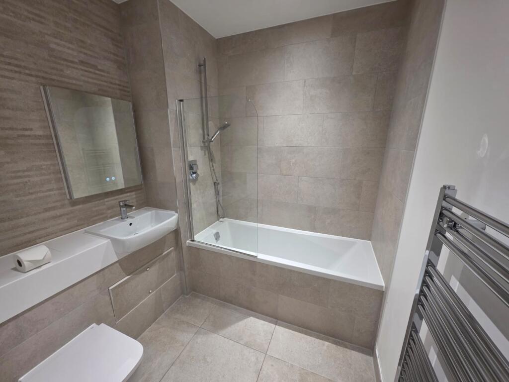 Apartment in Swindon - View 4