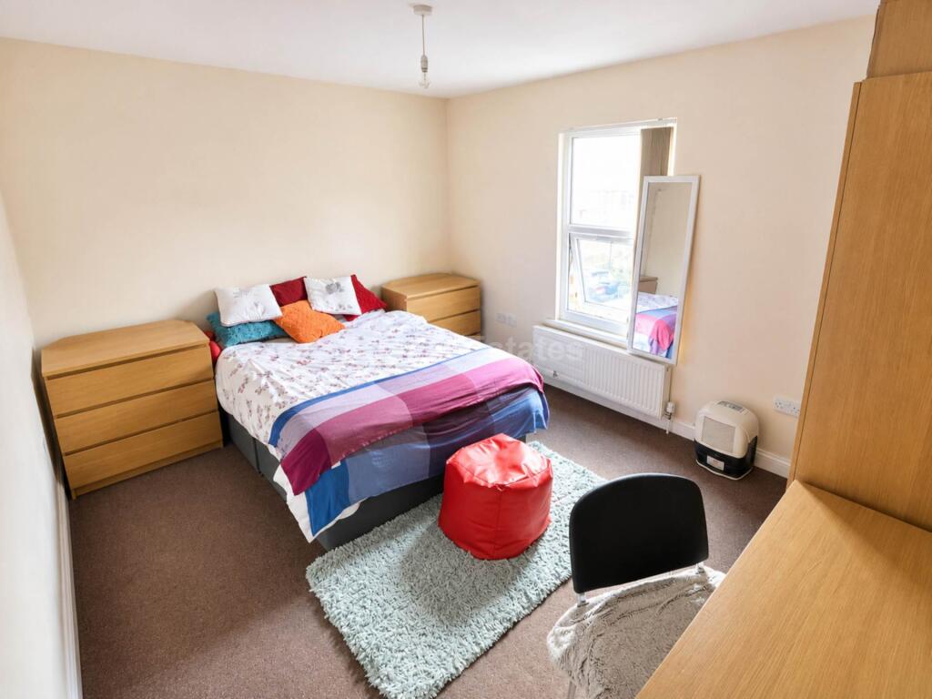 House in Reading - View 2