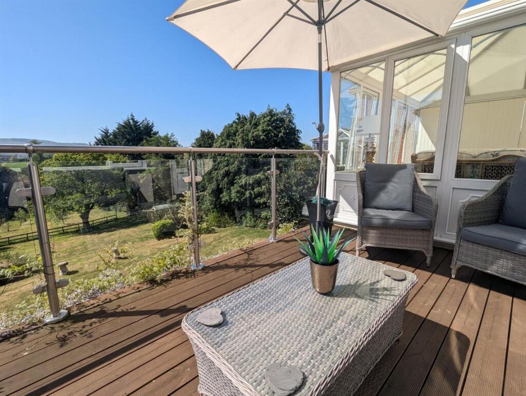 House in Sandown, Apse Heath - View 3